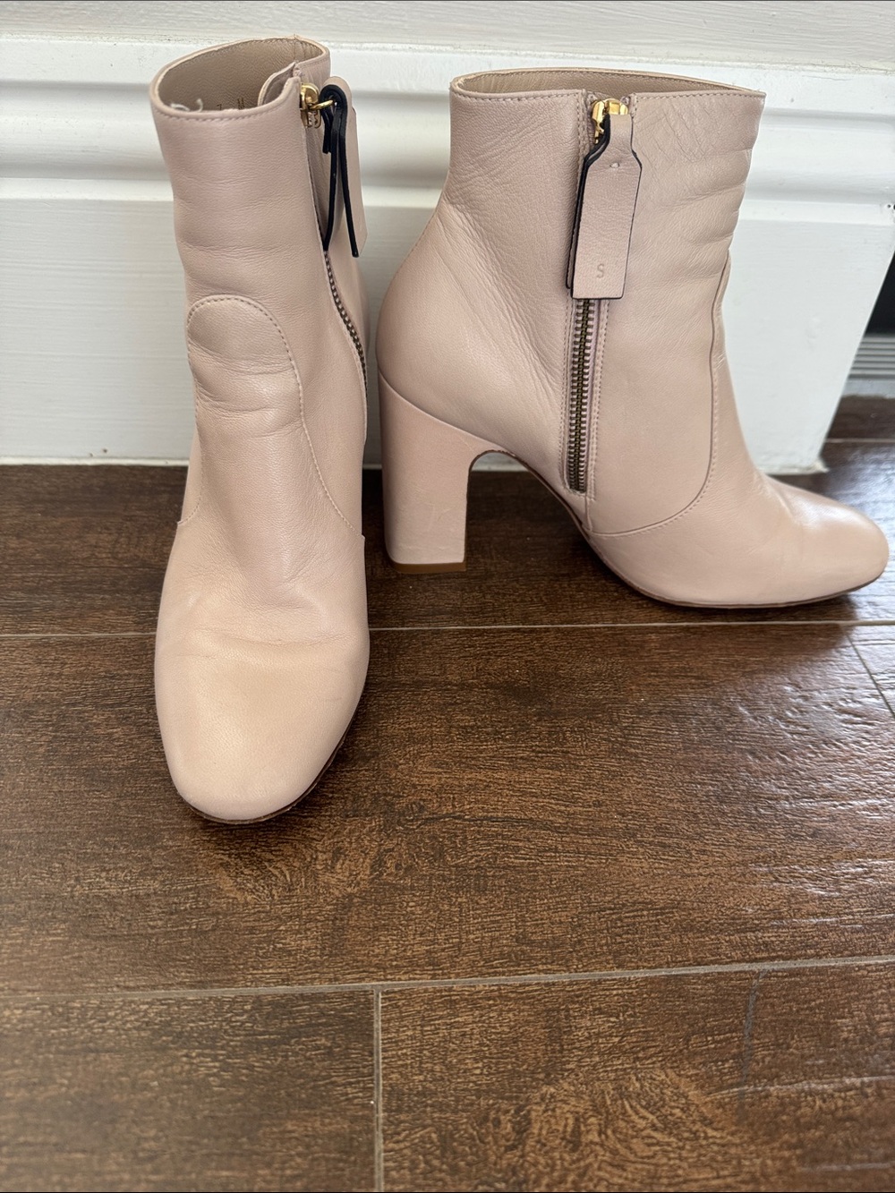 Stuart Weitzman Women's Block Heel Ankle Boots in Blush